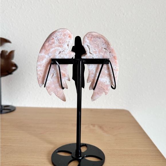 6.35” Beautiful Petal Agate Crystal wings on Angel stand - Picture 5 of 6